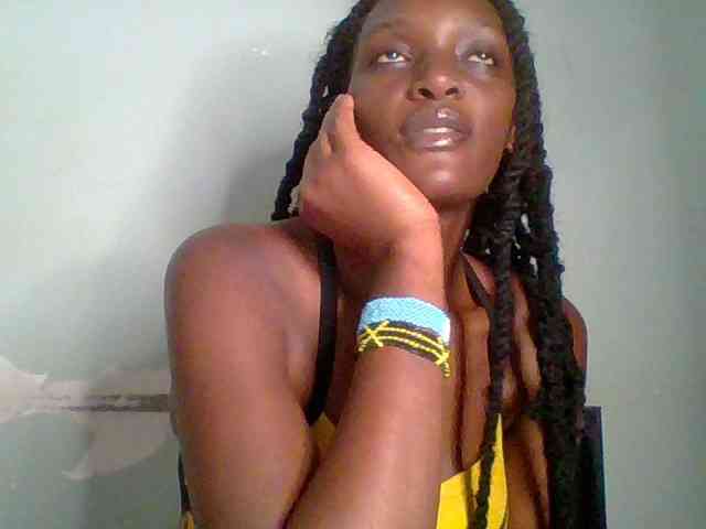 Chocolate-saucy webcam