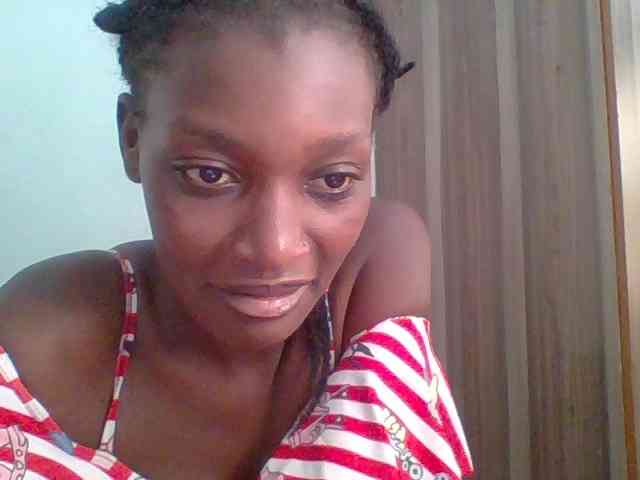 Chocolate-saucy webcam