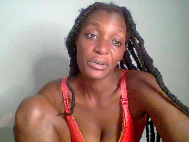 Chocolate-saucy webcam