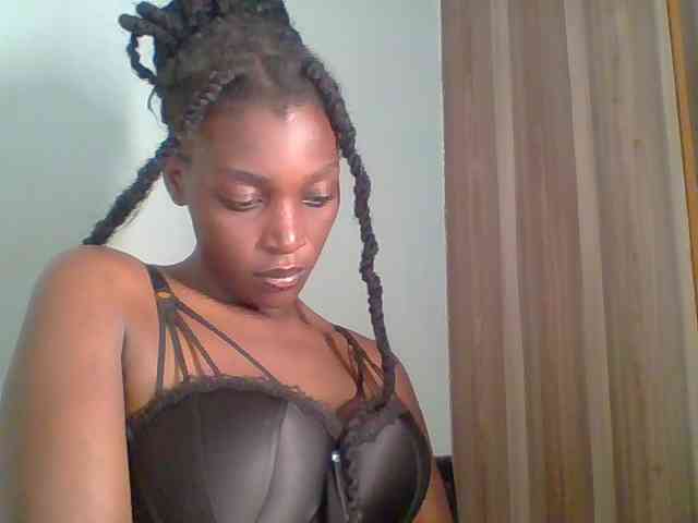 Chocolate-saucy webcam