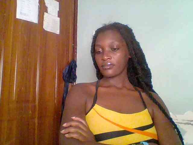 Chocolate-saucy webcam