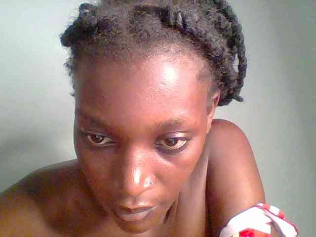 Chocolate-saucy webcam