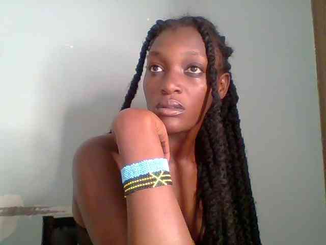 Chocolate-saucy webcam