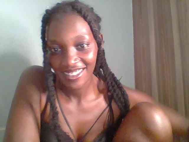 Chocolate-saucy webcam