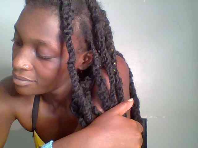 Chocolate-saucy webcam