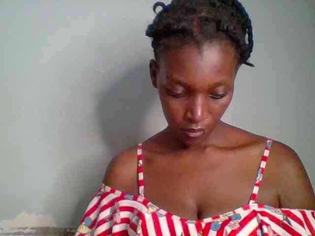 Chocolate-saucy webcam