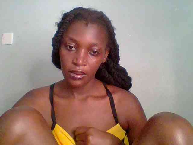 Chocolate-saucy webcam