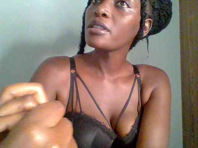 Chocolate-saucy webcam