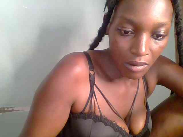 Chocolate-saucy webcam