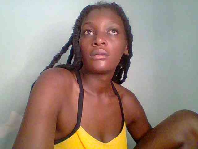 Chocolate-saucy webcam