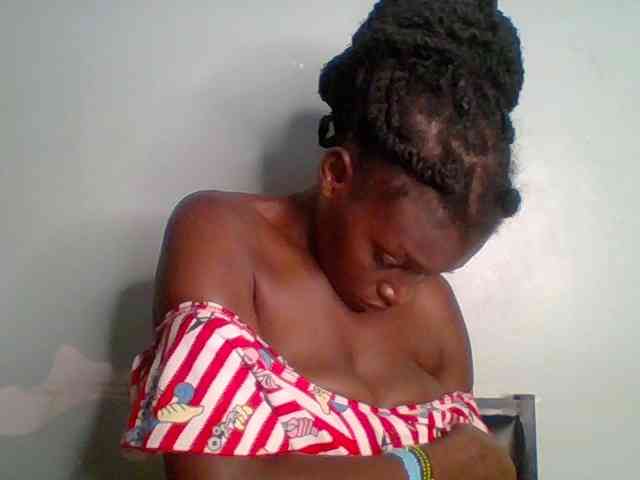 Chocolate-saucy webcam