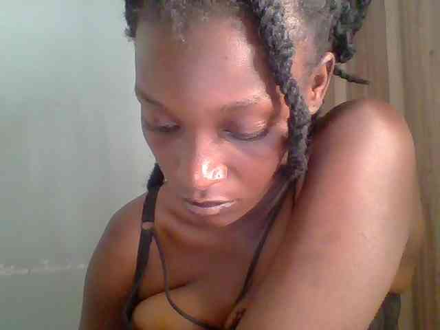 Chocolate-saucy webcam