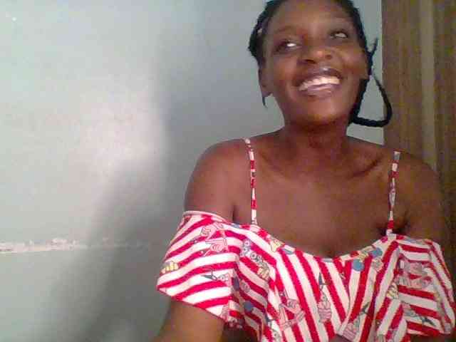 Chocolate-saucy webcam