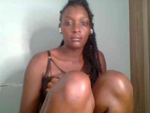 Chocolate-saucy webcam