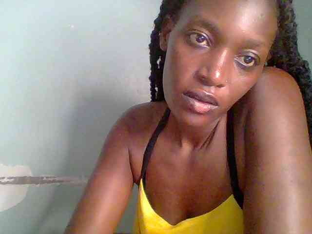 Chocolate-saucy webcam