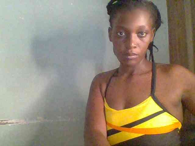 Chocolate-saucy webcam