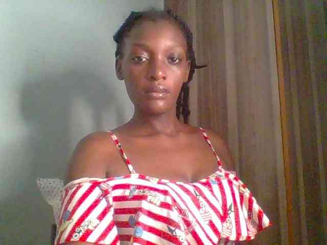 Chocolate-saucy webcam