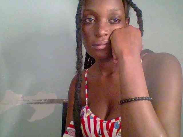 Chocolate-saucy webcam