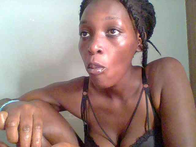 Chocolate-saucy webcam