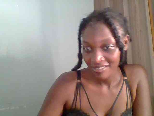 Chocolate-saucy webcam