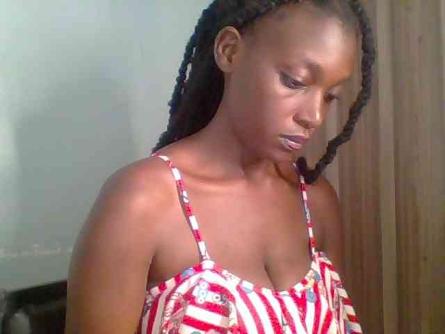 Chocolate-saucy webcam