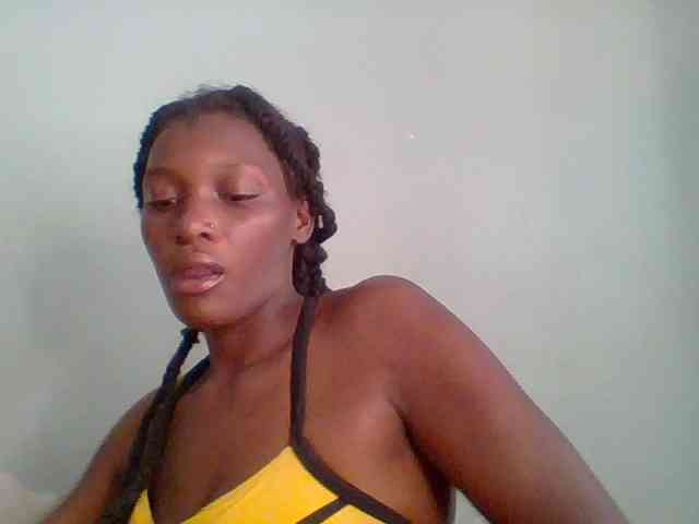 Chocolate-saucy webcam