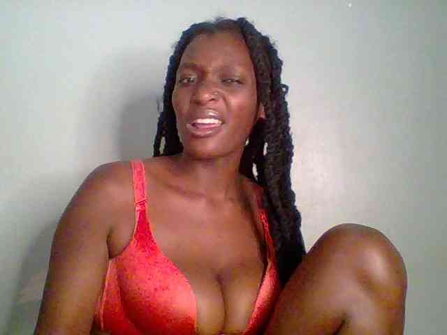 Chocolate-saucy webcam