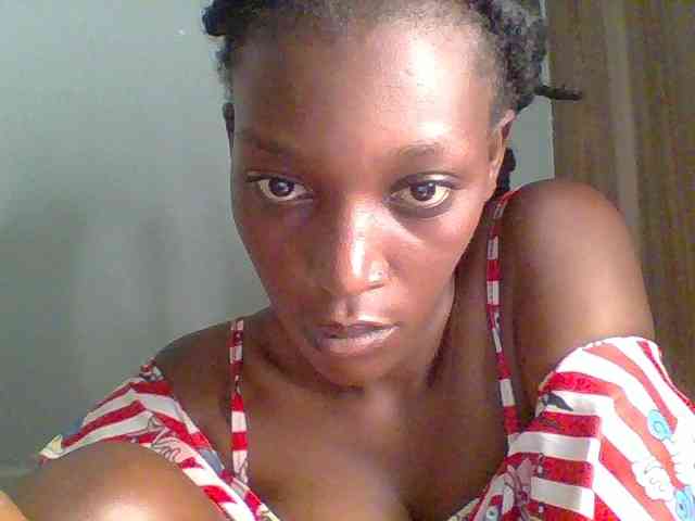 Chocolate-saucy webcam