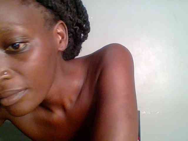 Chocolate-saucy webcam