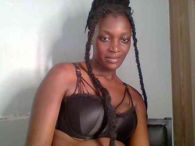 Chocolate-saucy webcam