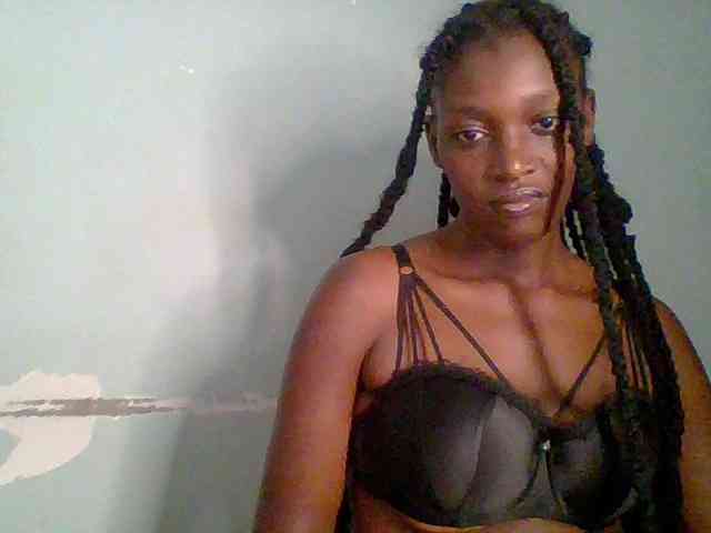 Chocolate-saucy webcam