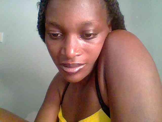 Chocolate-saucy webcam