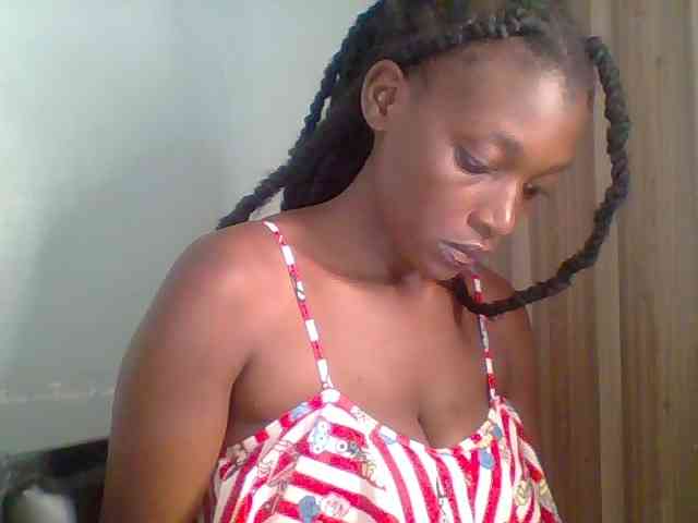 Chocolate-saucy webcam