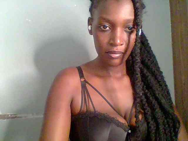 Chocolate-saucy webcam