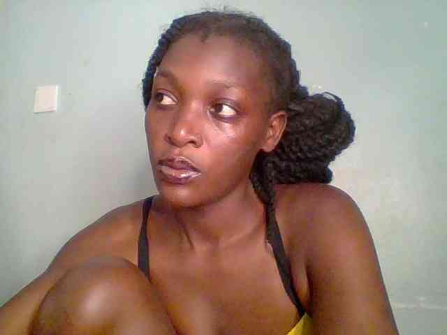 Chocolate-saucy webcam