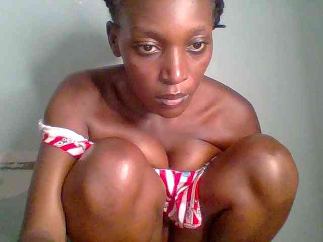 Chocolate-saucy webcam