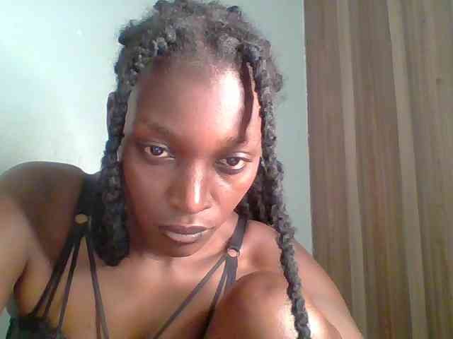 Chocolate-saucy webcam