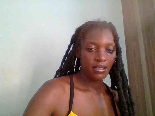 Chocolate-saucy webcam