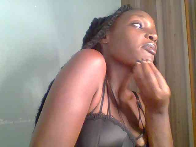 Chocolate-saucy webcam