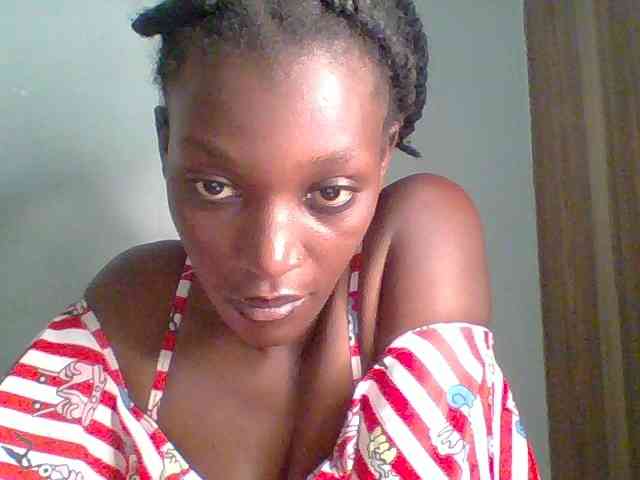 Chocolate-saucy webcam