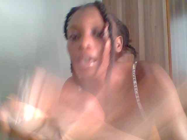 Chocolate-saucy webcam