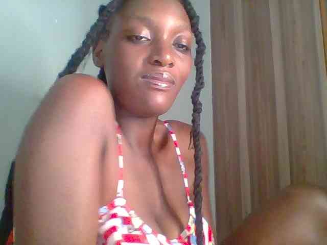 Chocolate-saucy webcam