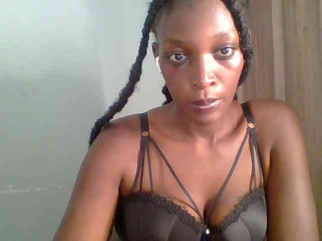 Chocolate-saucy webcam