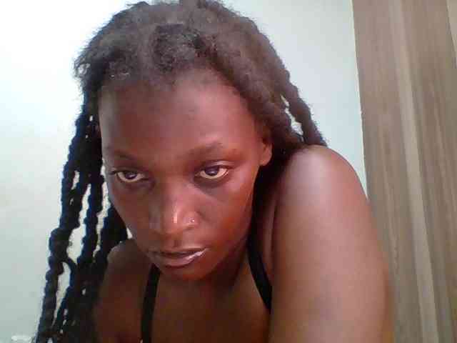 Chocolate-saucy webcam