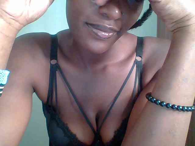 Chocolate-saucy webcam