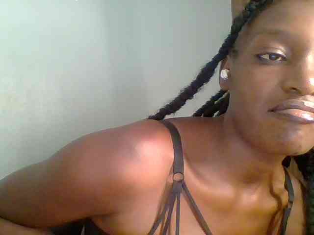 Chocolate-saucy webcam