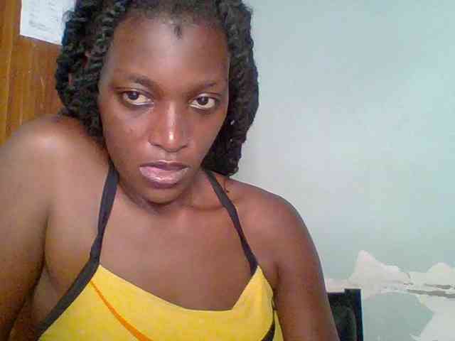 Chocolate-saucy webcam