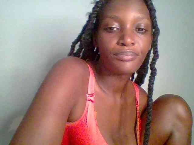 Chocolate-saucy webcam