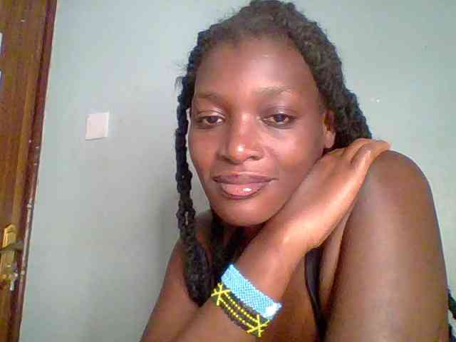 Chocolate-saucy webcam