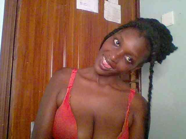 Chocolate-saucy webcam